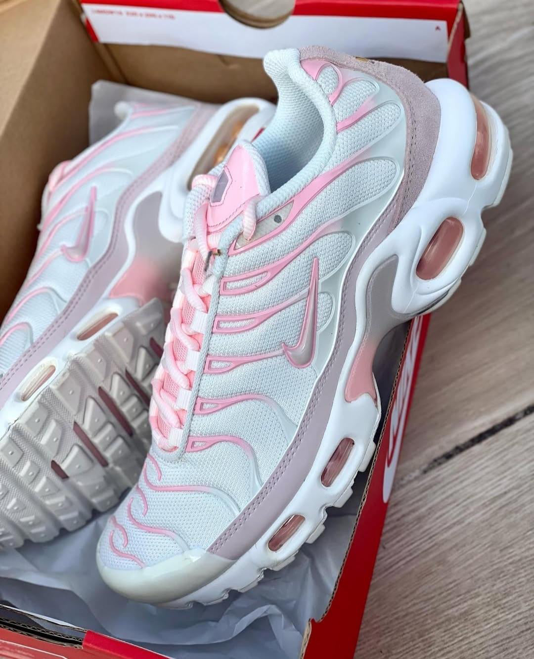 Nike Air Max Tuned Pink-White