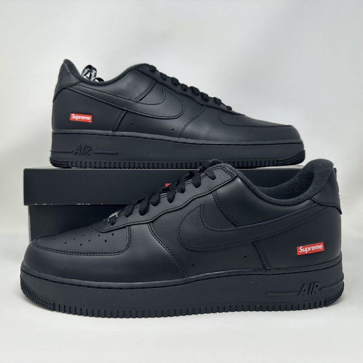 Nike Air Force 1 OG Triple Black Supreme