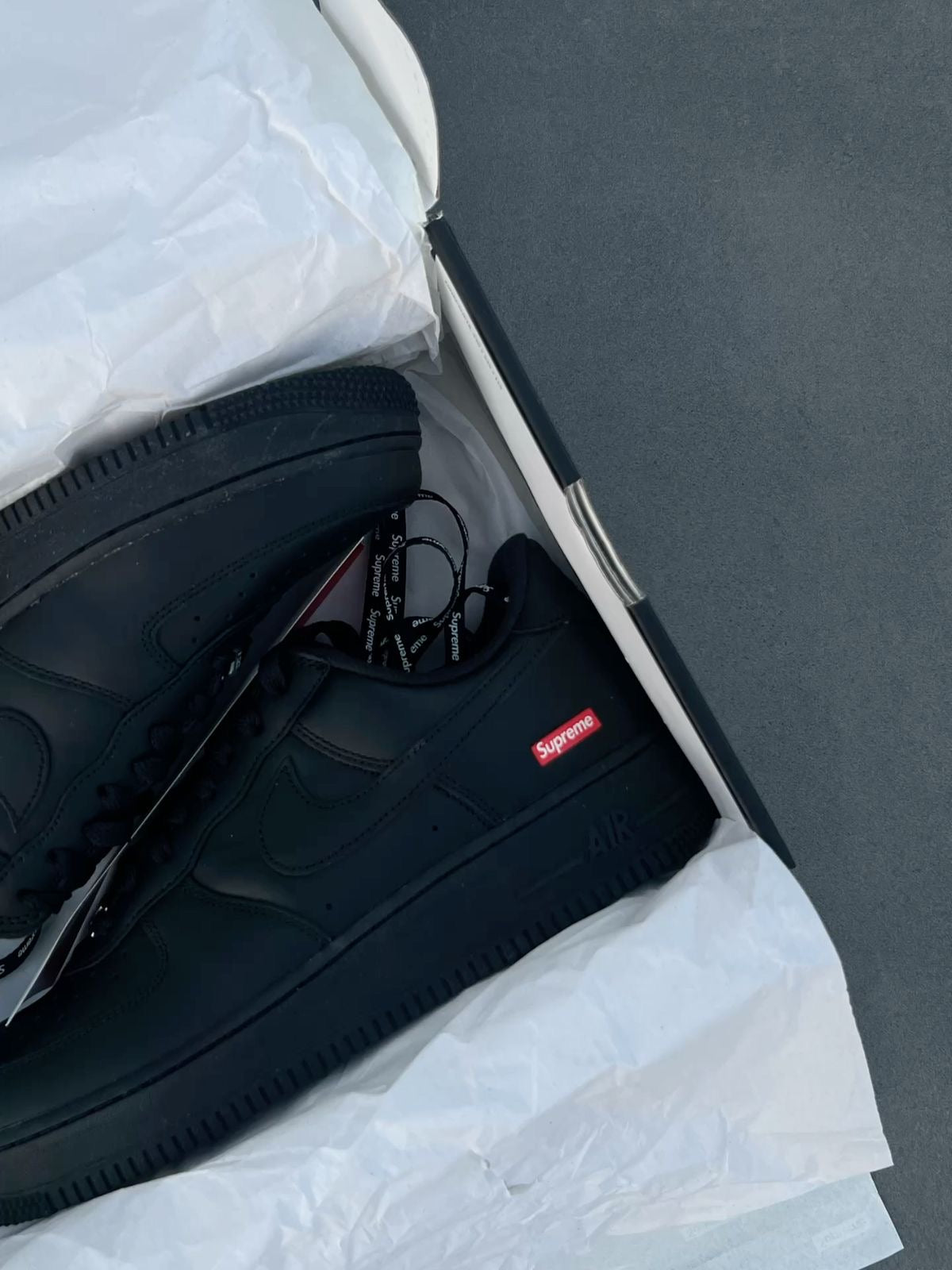 Nike Air Force 1 OG Triple Black Supreme