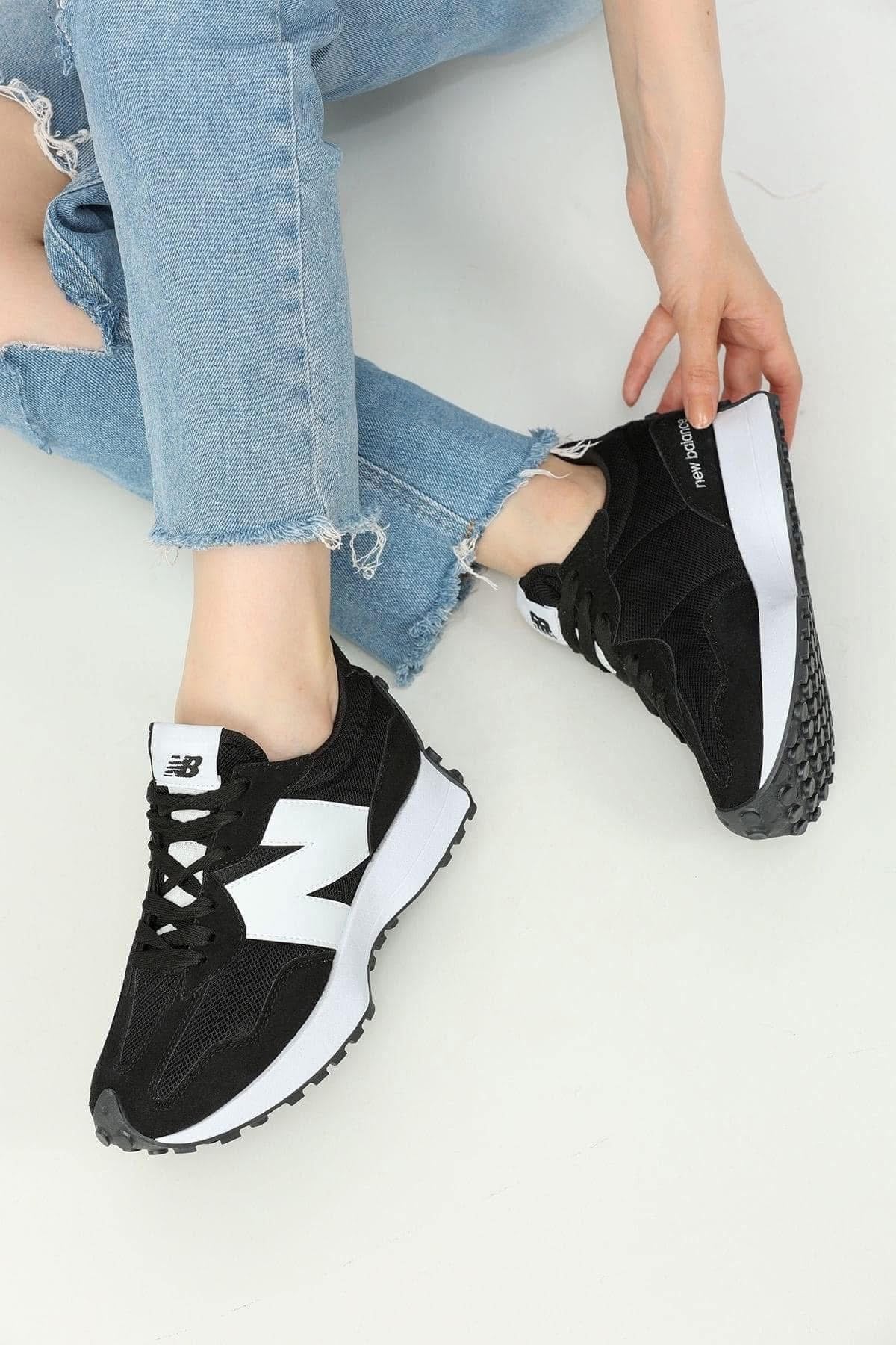 New Balance 327 Alb negru