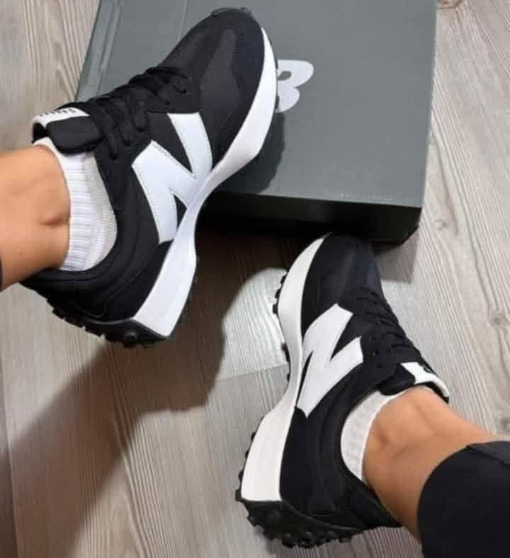New Balance 327 Alb negru