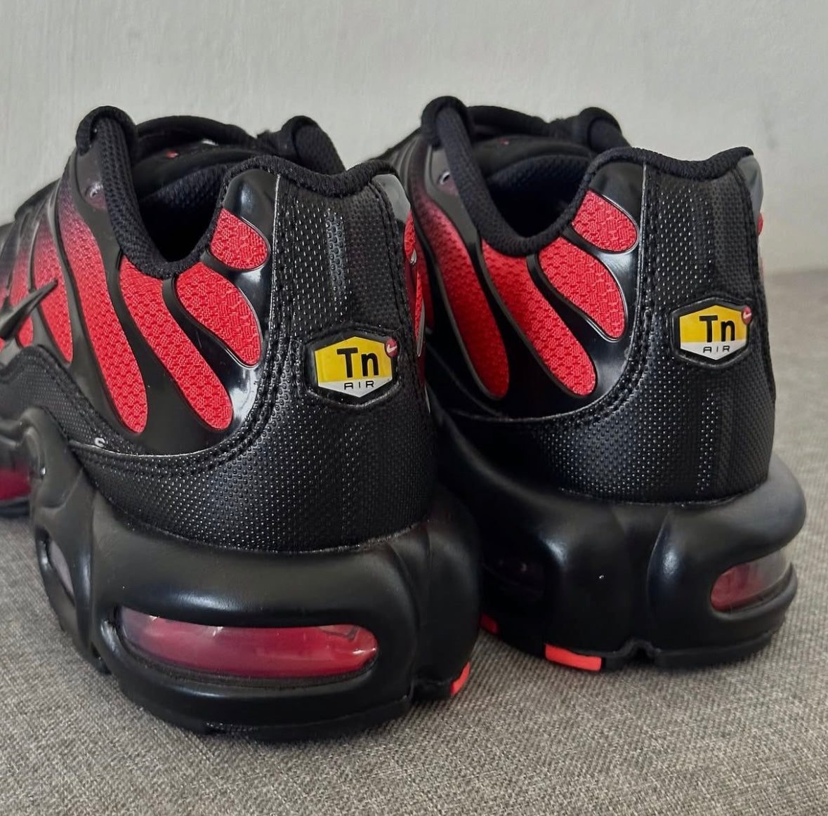 Nike Air Max Tn Red Black Gradient Vampire