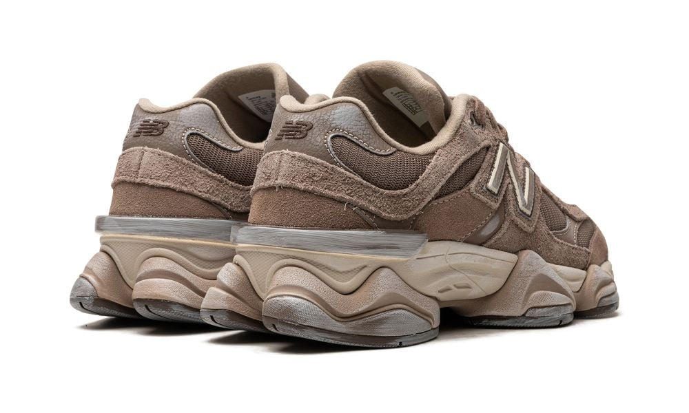 New Balance 9060 Mushroom