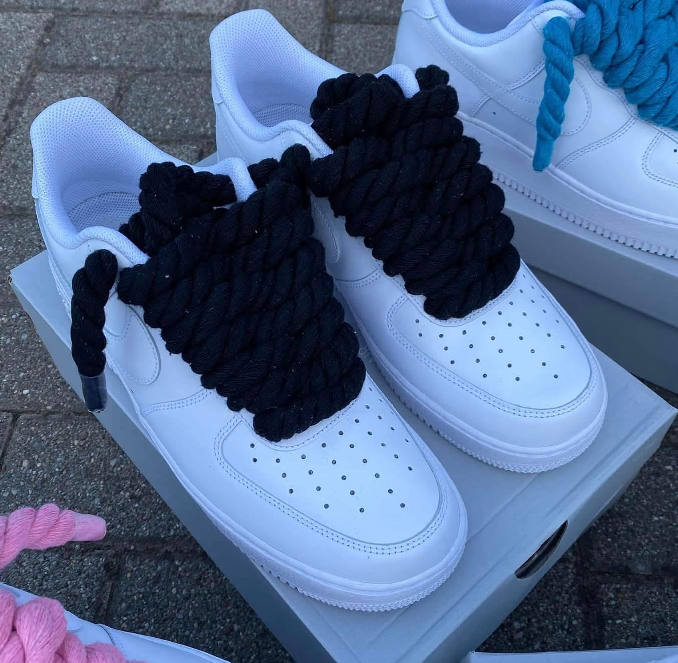 Nike Air Force 1 White White Black Black