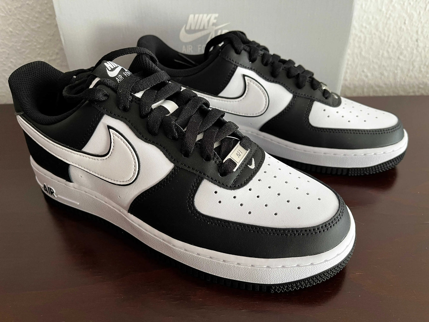 Nike Air Force 1 Panda