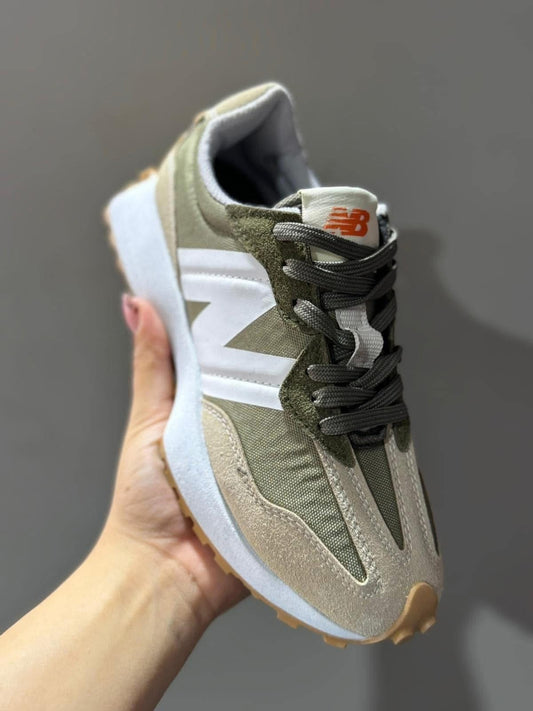 New Balance 327 Green White