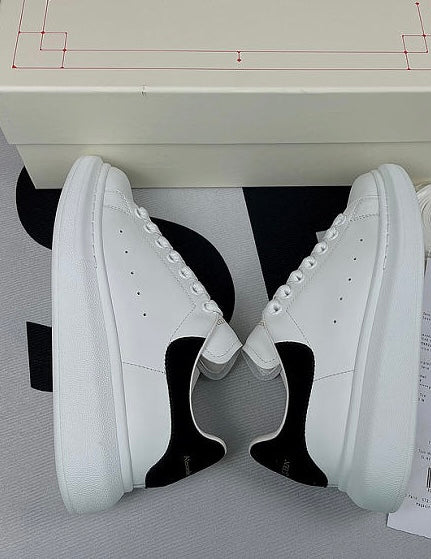 Alexander McQueen alb negru