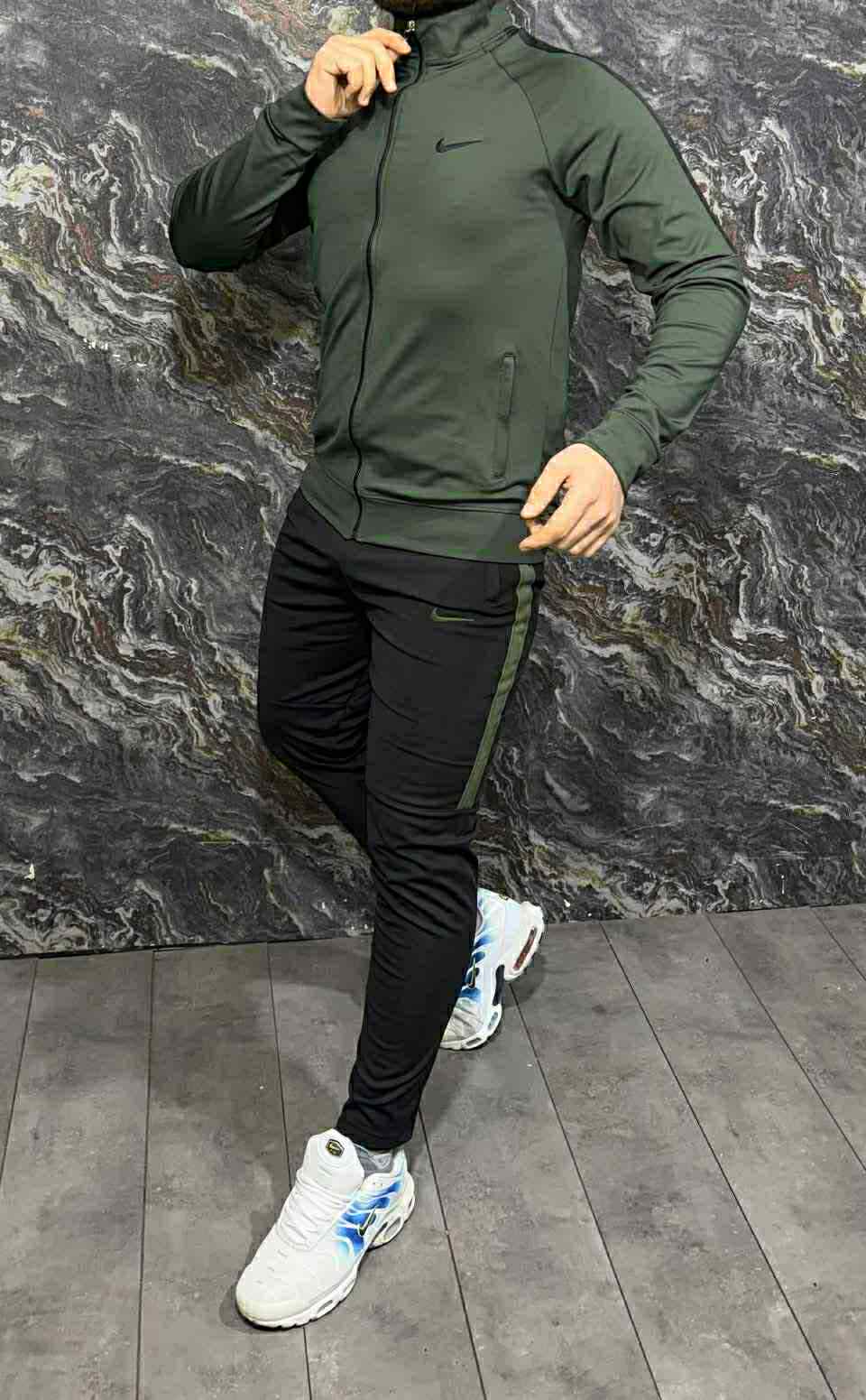 Seturi de agrement Nike