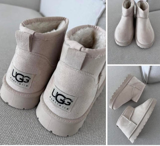 UGG Classic Ultra Mini Schneestiefel Creme Grau