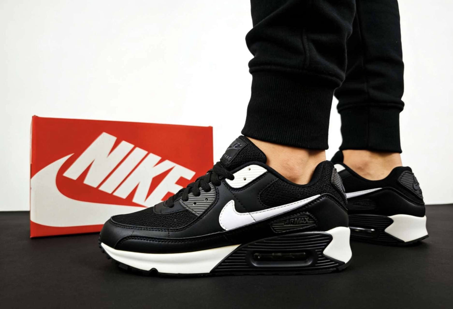 Nike Air Max 90 Black White