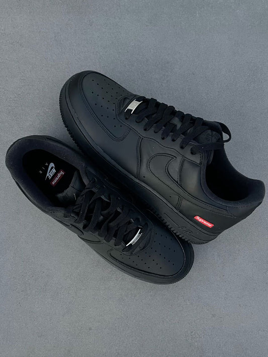 Nike Air Force 1 OG Triple Black Supreme