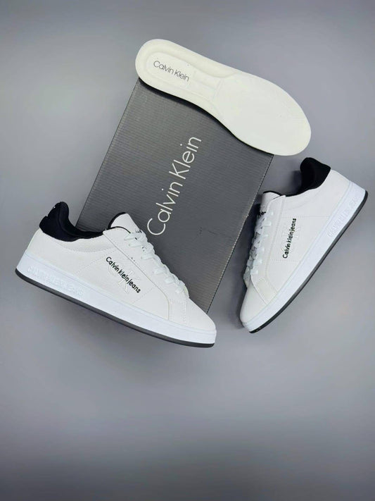 Calvin Klein alb negru