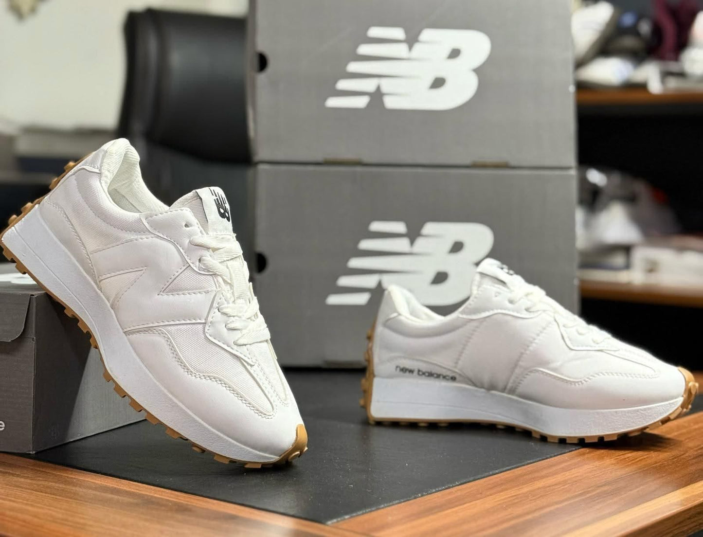 New Balance 327 Alb