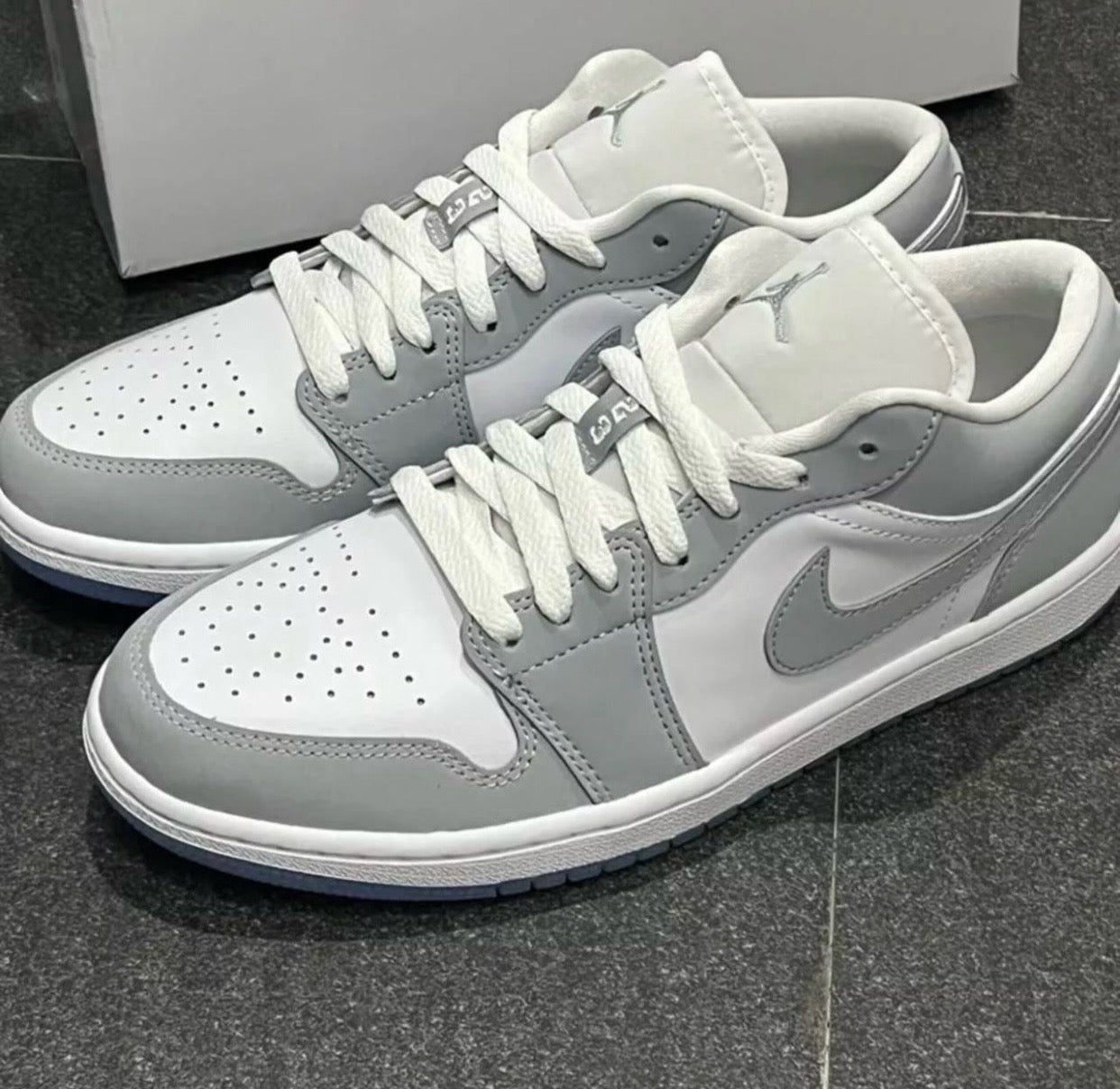 Air Jordan 1 Low Grey-White