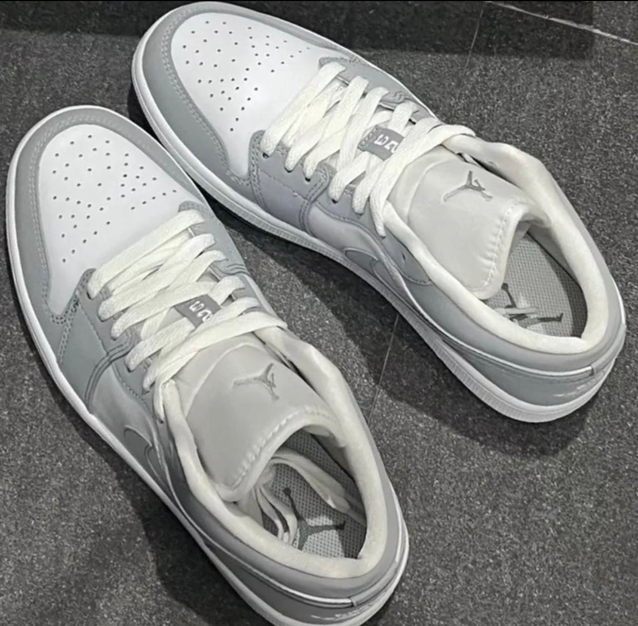 Air Jordan 1 Low Grey-White