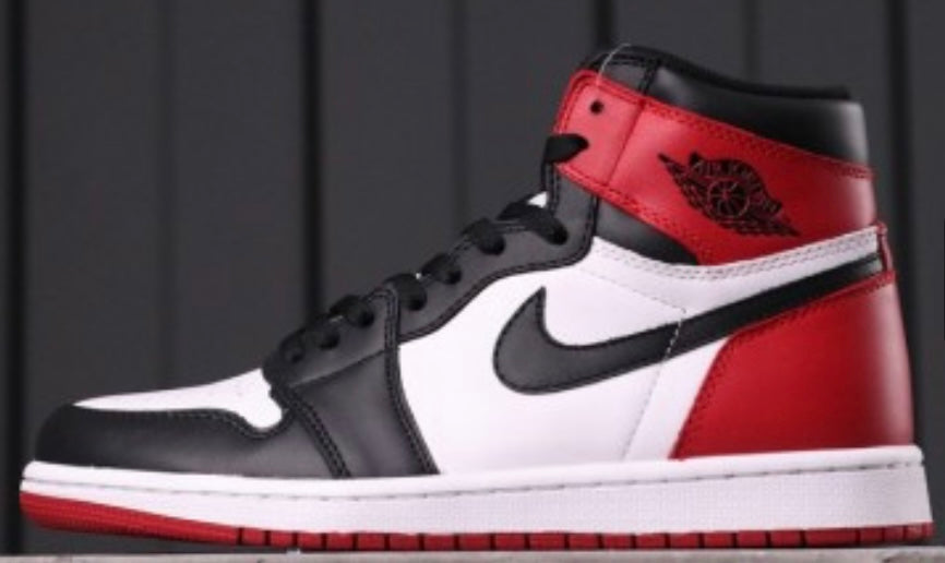 Air Jordan 1 High OG Black Toe