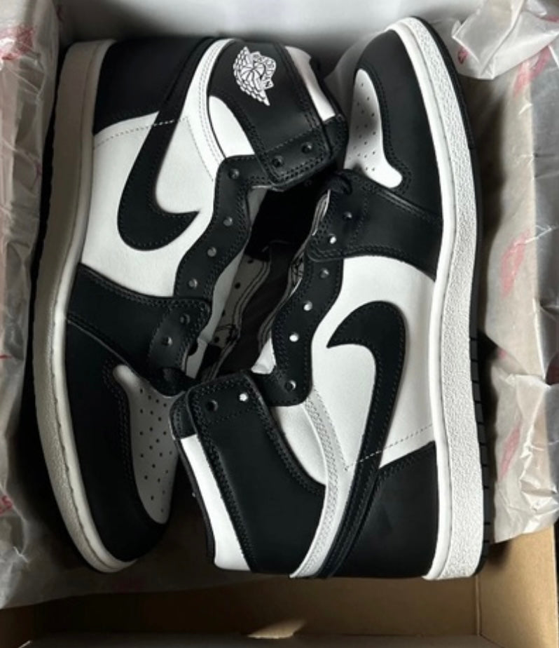 Air Jordan 1 High OG Black-White