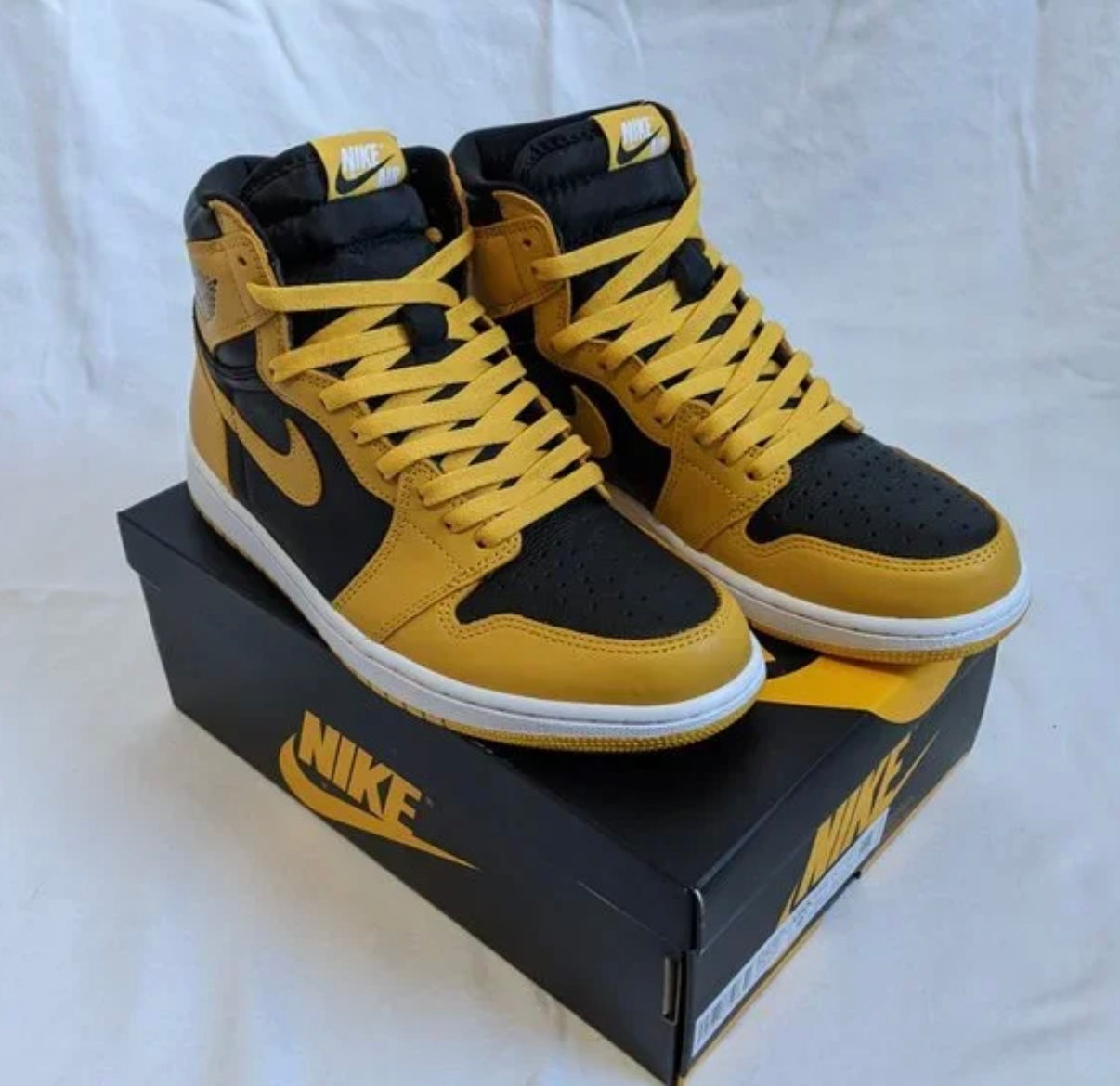 Air Jordan 1 High OG Pollen