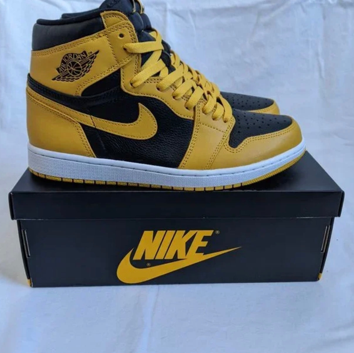 Air Jordan 1 High OG Pollen