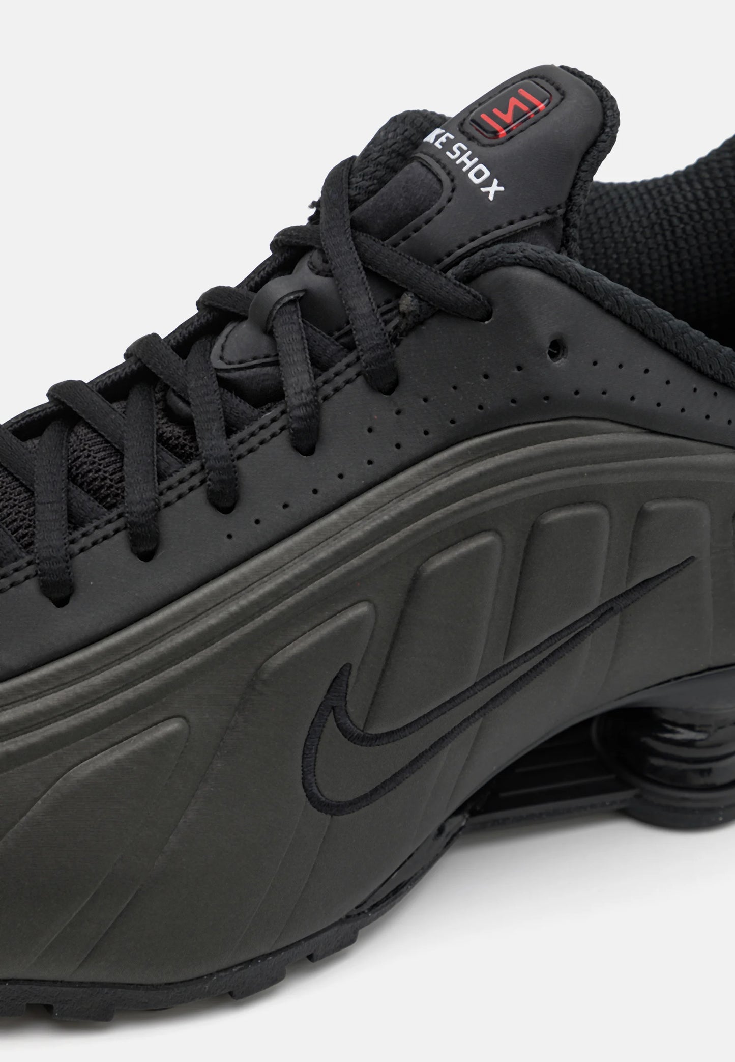 Nike Shox R4 Black/Bright Crimson