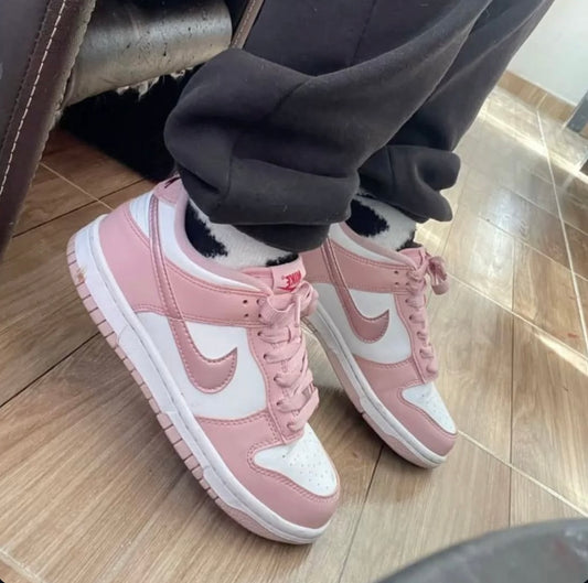 Nike Dunk Pink