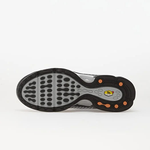 Nike Air Max Plus Vii Lt Smoke Grey/ Hot Curry-Dk Smoke Grey