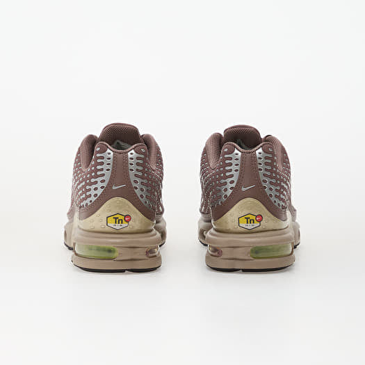 Nike Air Max Plus Vii Plum Eclipse/ Barely Volt-Mtlc Gold Grain