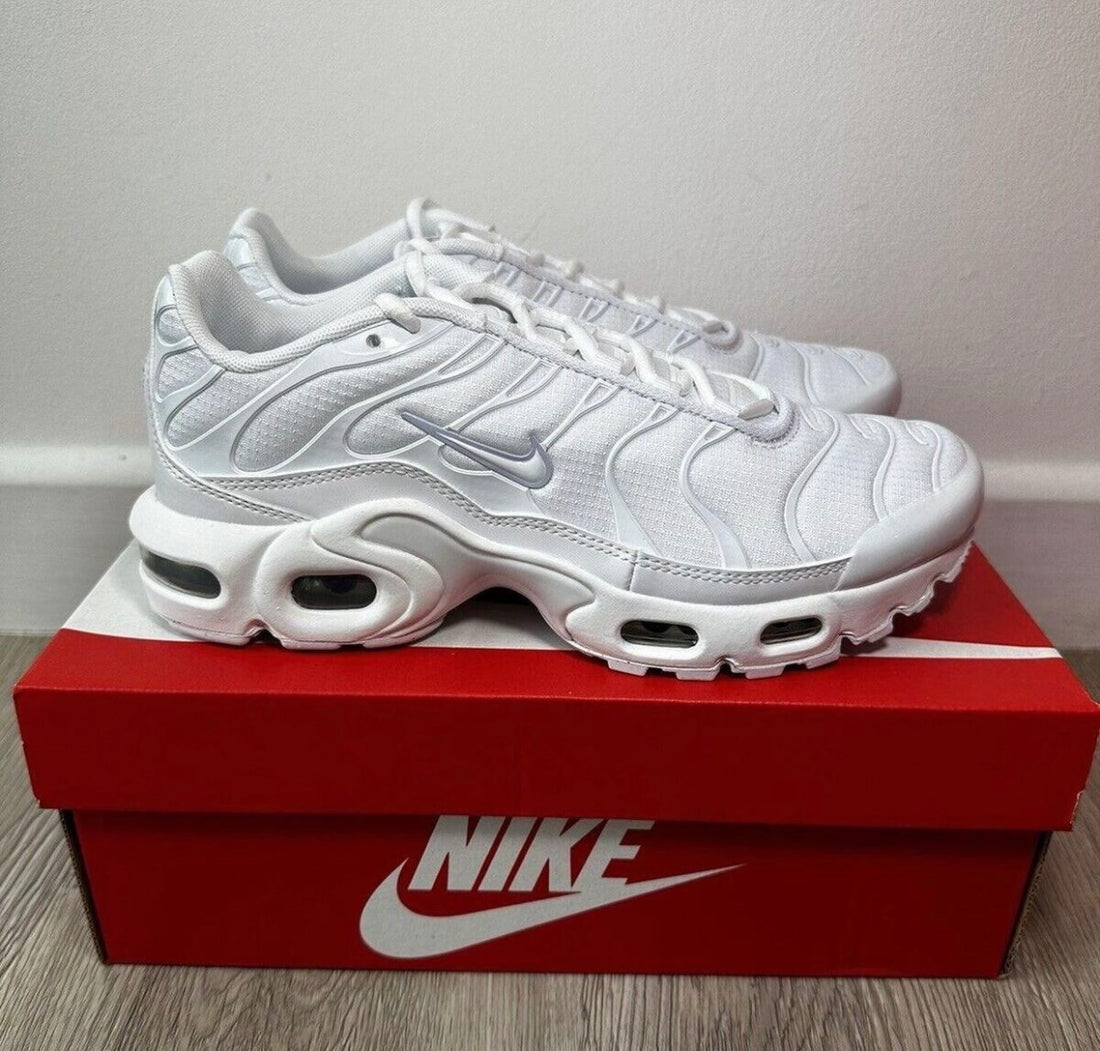 Nike Air Max a reglat alb