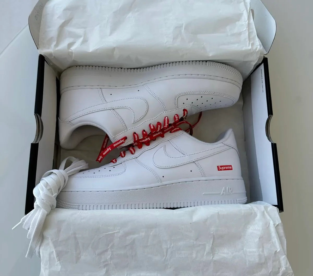 Nike Air Force 1 Triple White Supreme