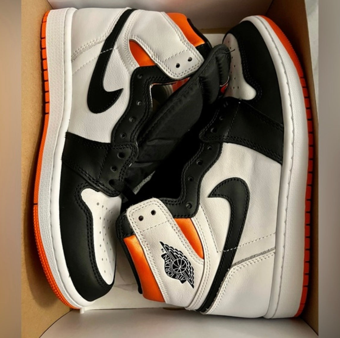 Air Jordan 1 High OG Electro Orange