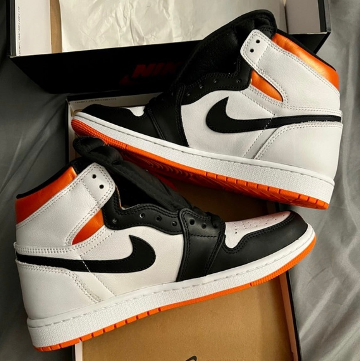 Air Jordan 1 High OG Electro Orange