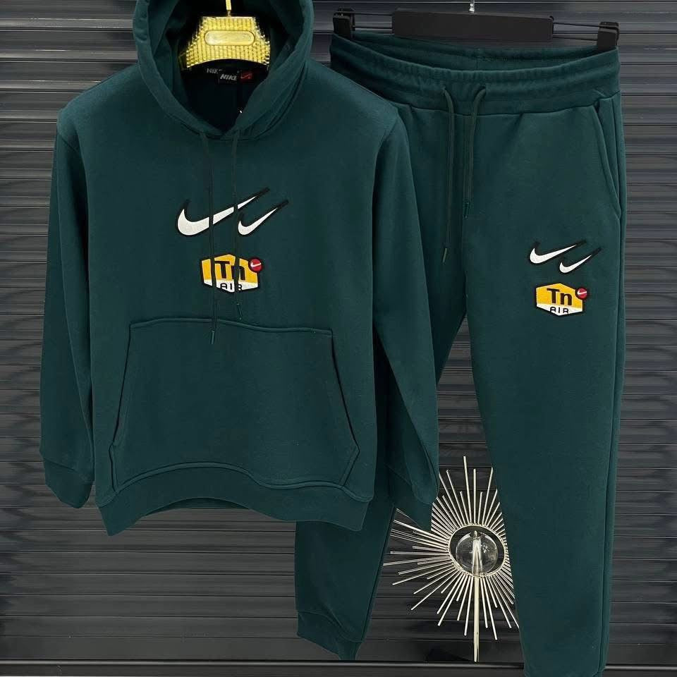 Air Max TN Grüner Trainingsanzug