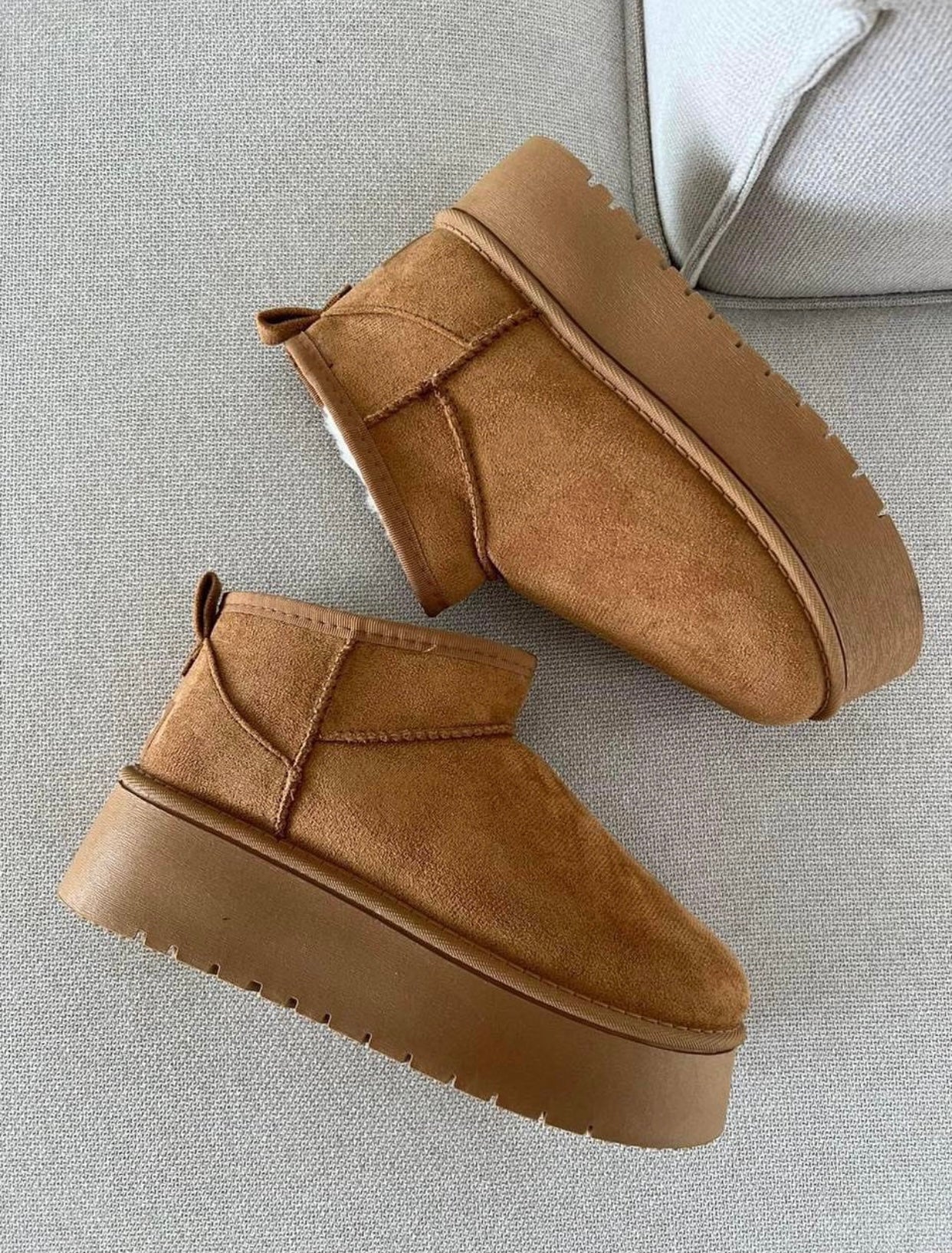 UGG Classic Ultra Platform Barna