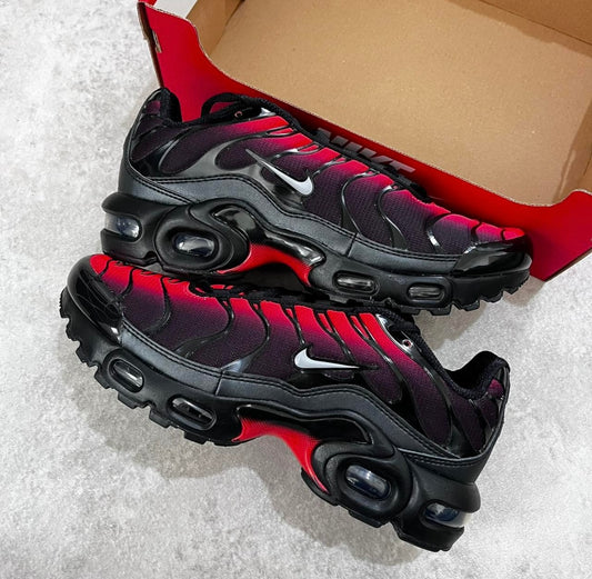 Nike Air Max Tuned Plus Deadpool