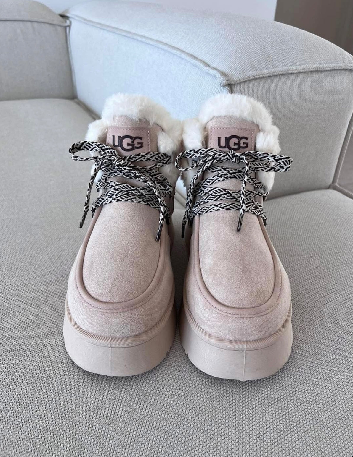 UGG Schneestiefel Pulver