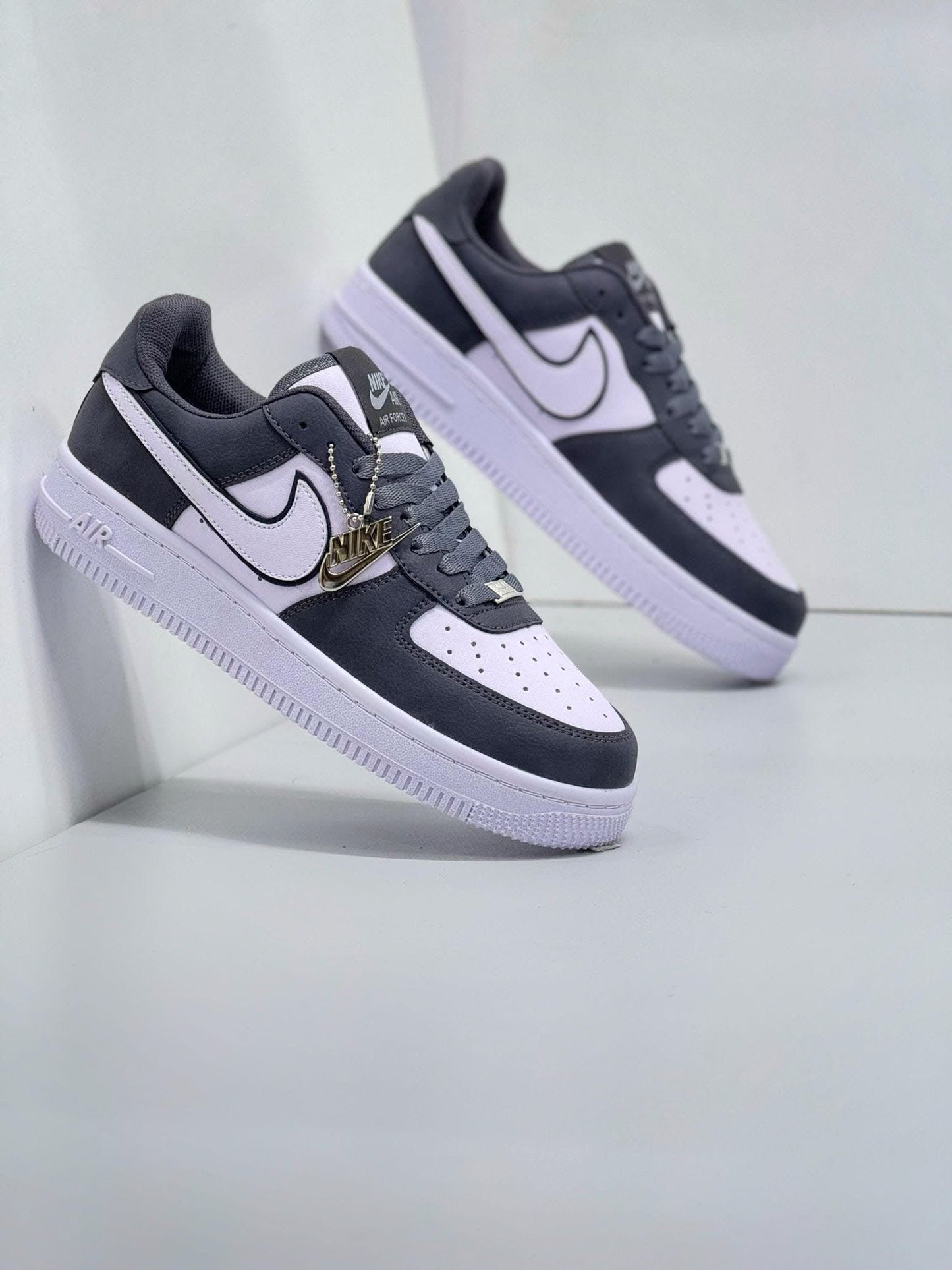 Nike Air Force 1 Panda