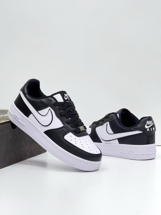 Nike Air Force 1 Panda