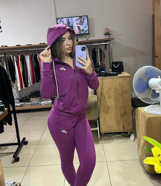 Nike Lila Szabadidő Szett Kapucnis