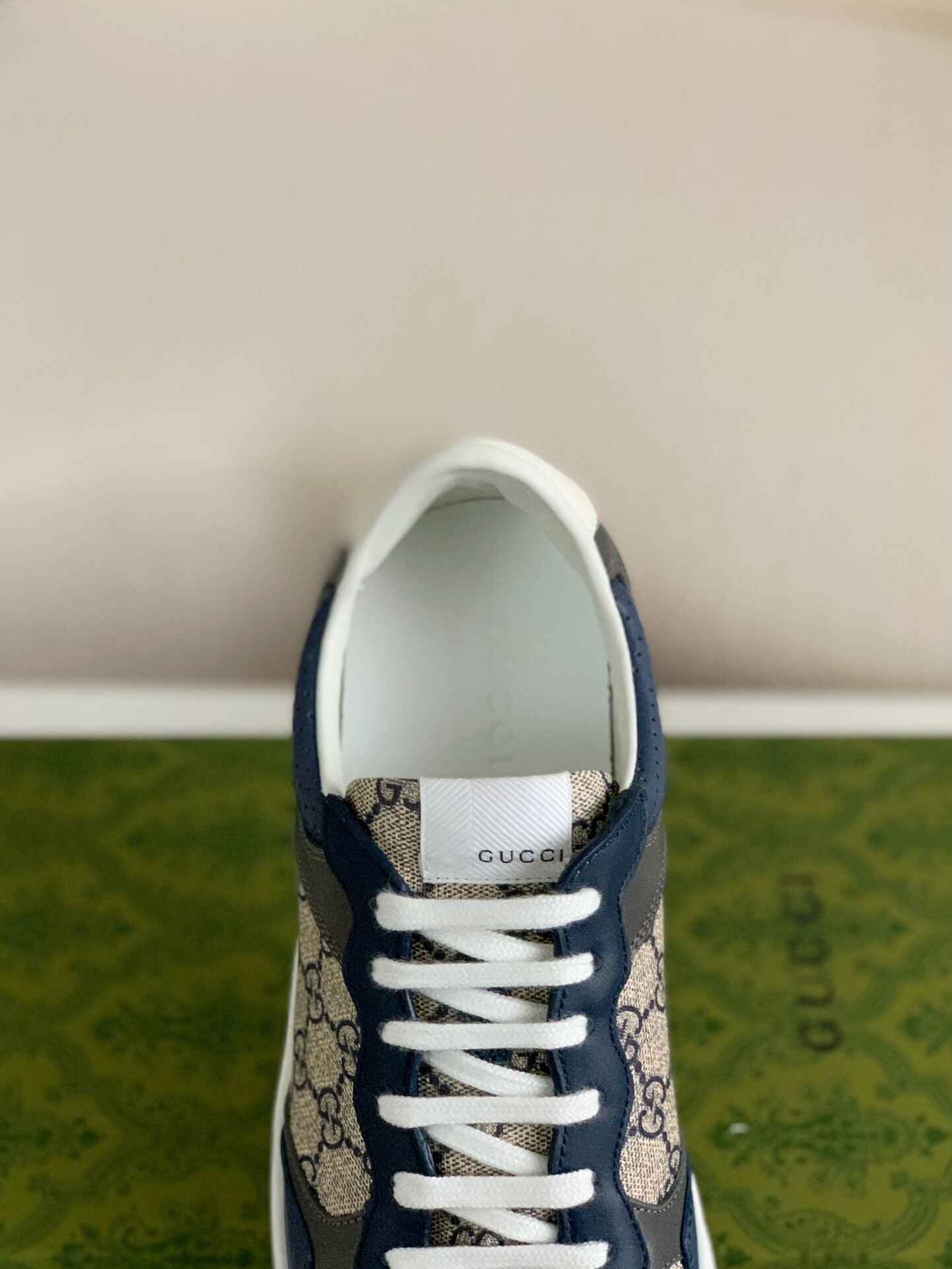 Gucci – Blue & Beige GG Supreme Canvas