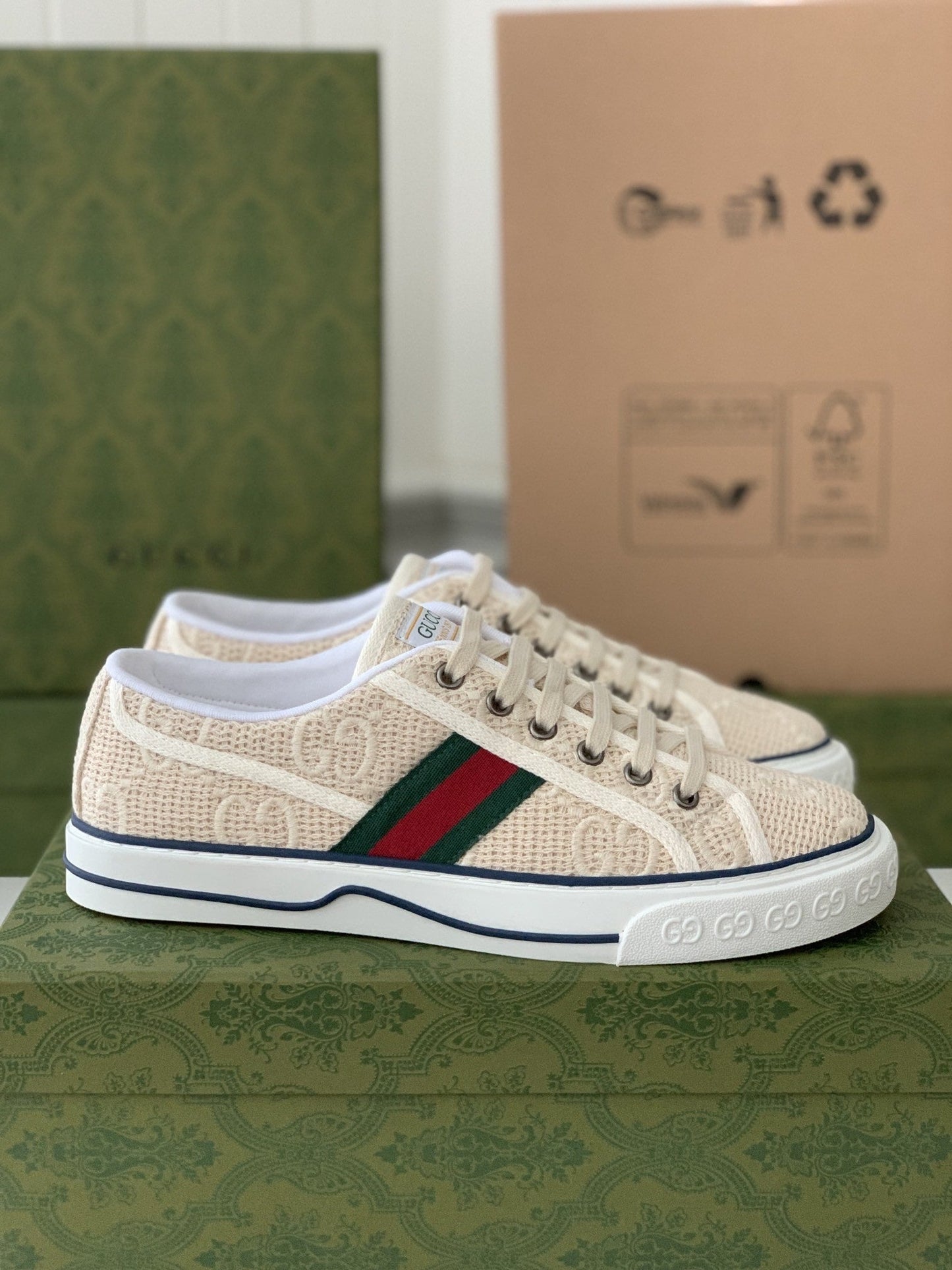 Gucci Tennis 1977 – Törtfehér GG Hímzett Vászon