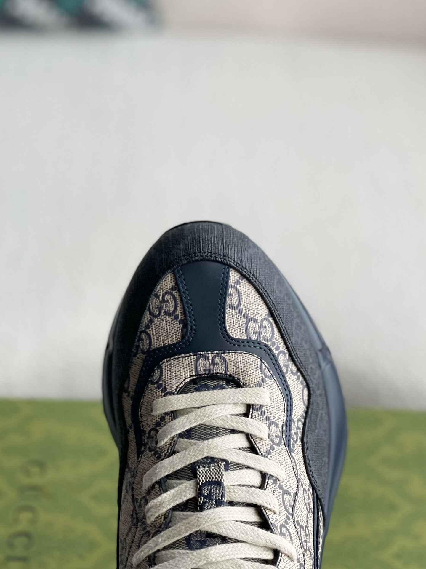 Gucci Rhyton Cipő – Kék és Bézs GG Supreme Vászon