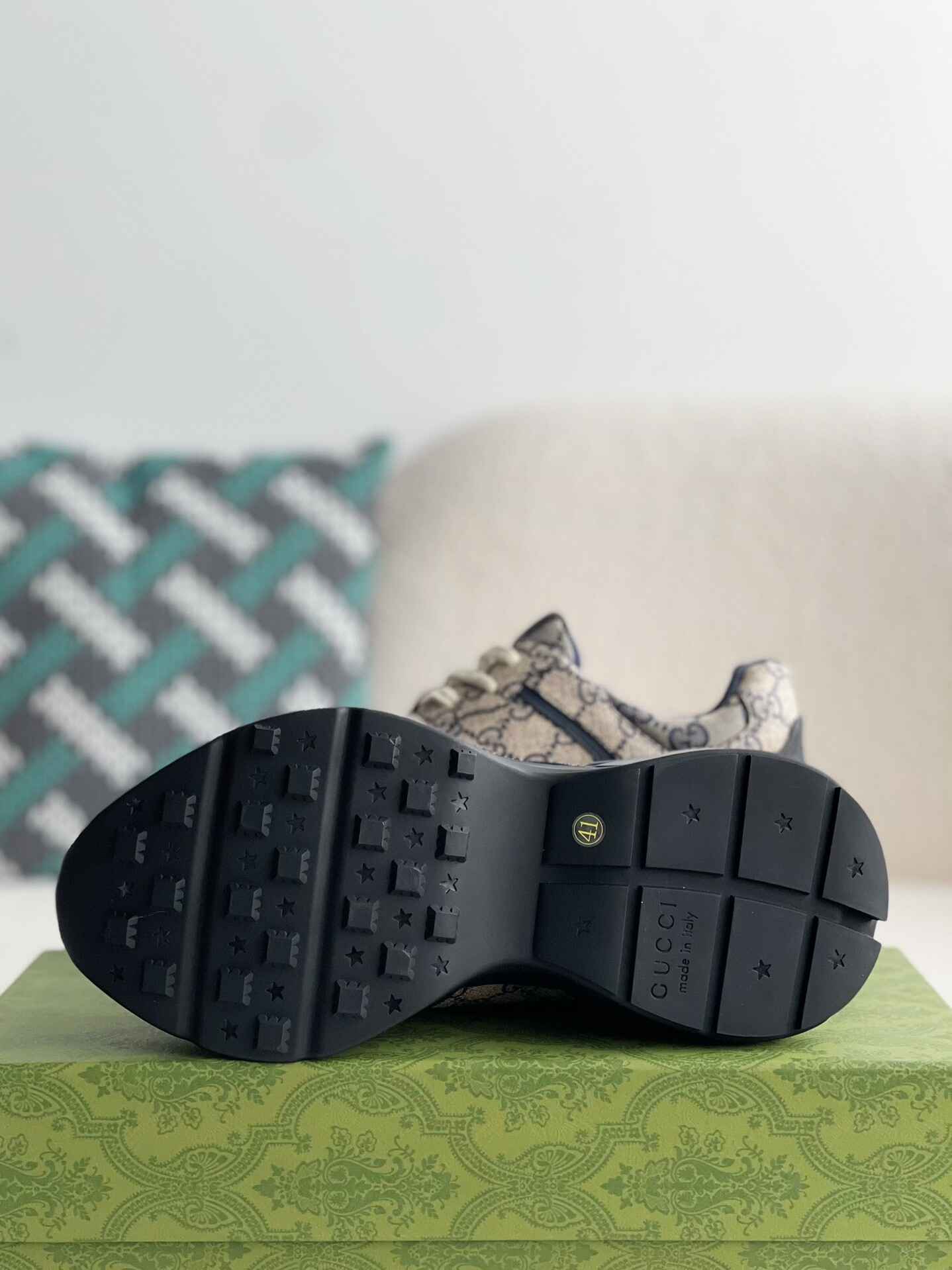 Gucci Rhyton Cipő – Kék és Bézs GG Supreme Vászon