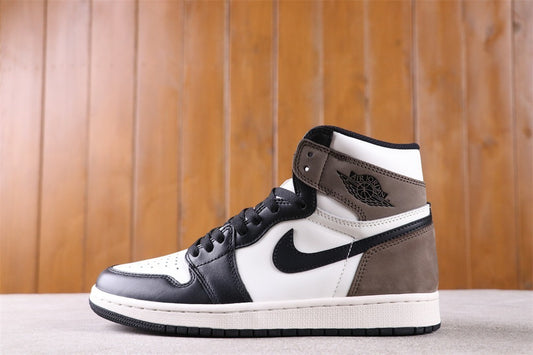 Air Jordan 1 High Mocha