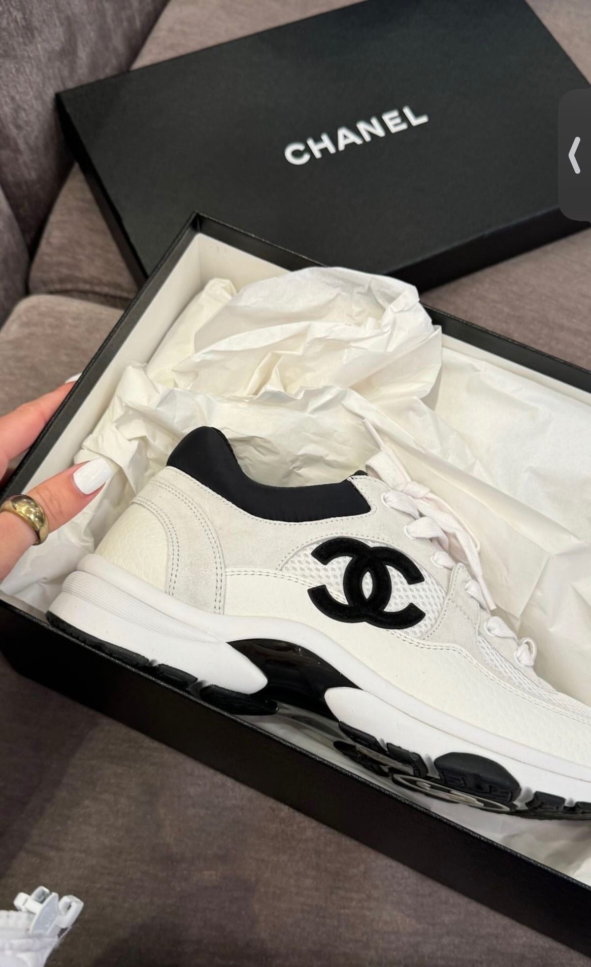 Chanel Low Daim White Black