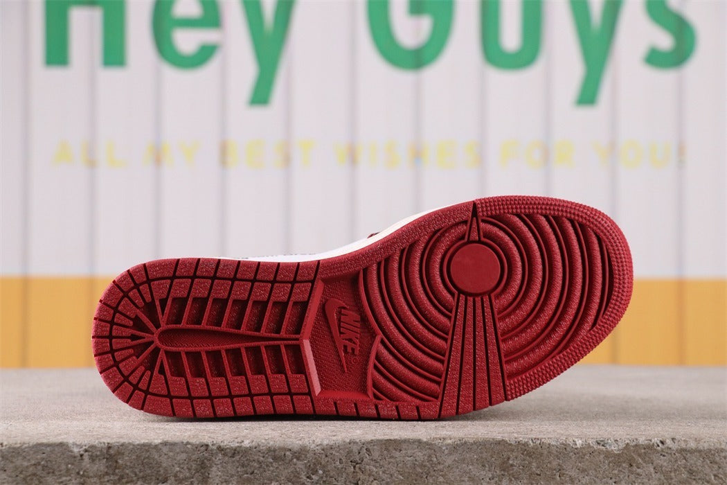 Off-White x Jordan 1 Retro High Chicago