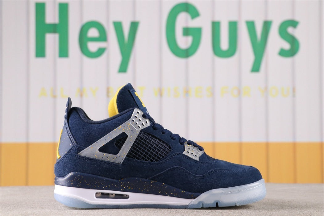 Air Jordan 4 Michigan PE