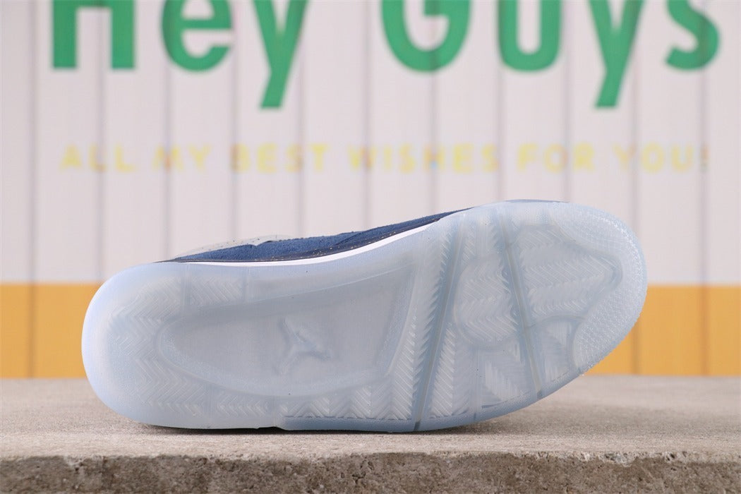 Air Jordan 4 Michigan PE