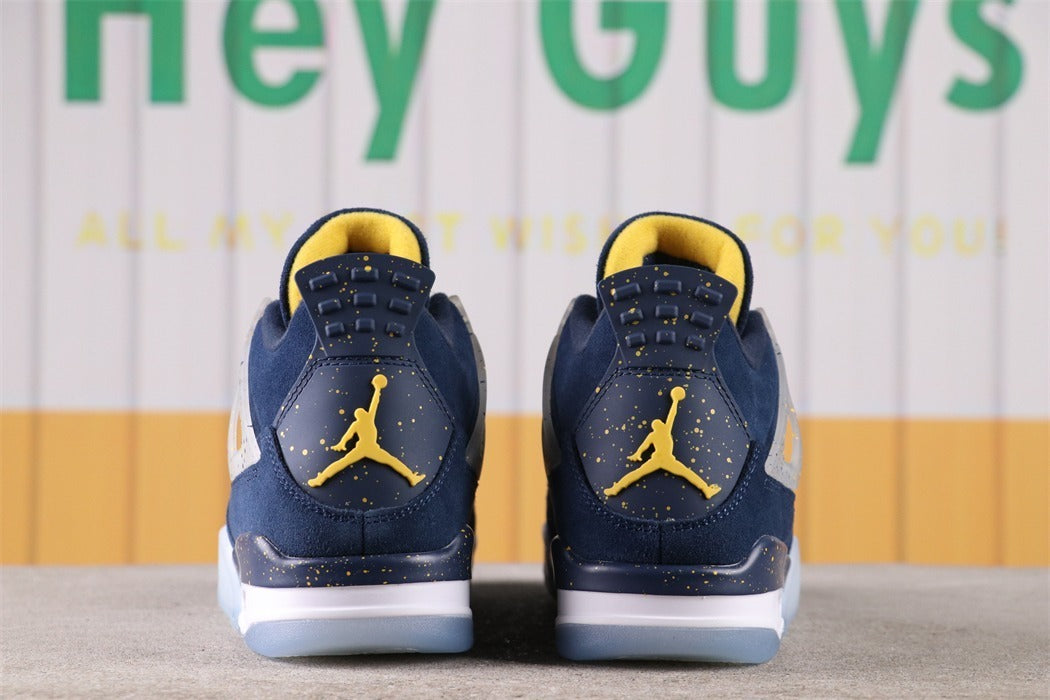 Air Jordan 4 Michigan PE