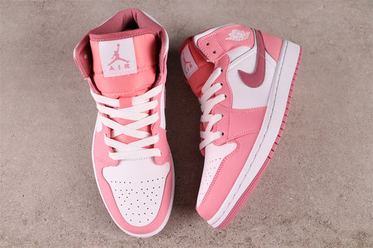 Air Jordan 1 Mid Valentines Day