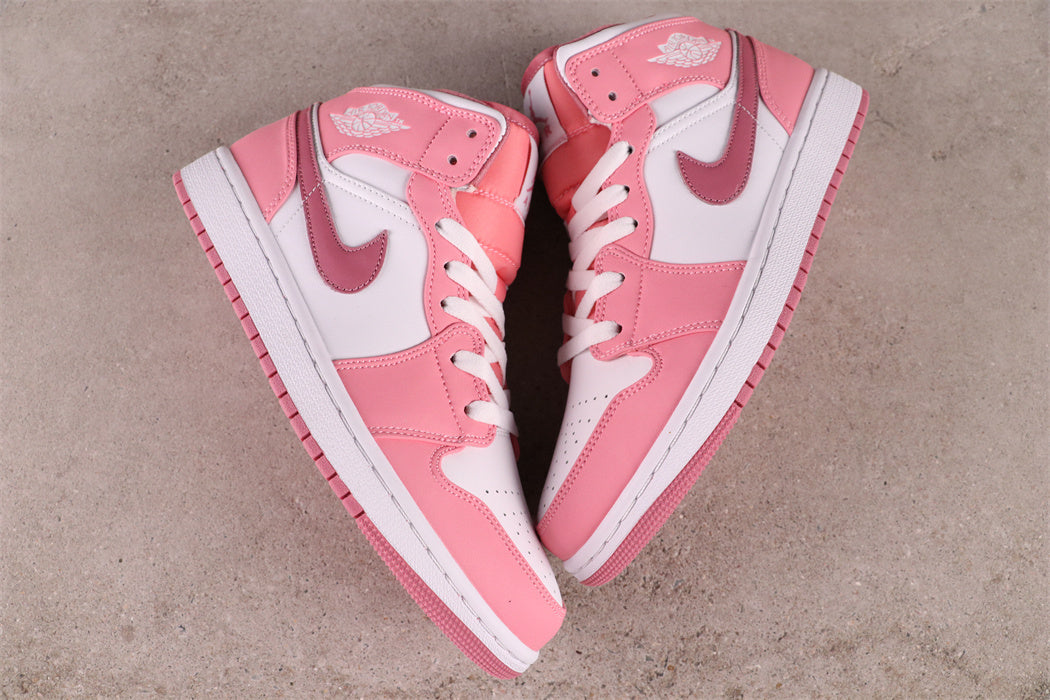 Air Jordan 1 Mid Valentines Day